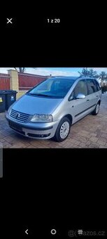 Sharan 1.9TDI 96 kW Comfort-navigace-webasto-tempomat