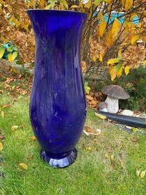 velká skleněná váza