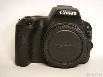 Canon 200D a základní příslušenství
