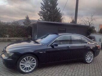 BMW 760i V12 e65 facelift nájezd jenom 105 859 km