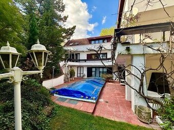 Pronájem 1+kk, 40 m² – Luxusní dům se zahradou, bazénem a vý