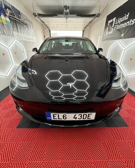 Tesla 3 pouze 92 000KM - Zaruka 3 roky DPH