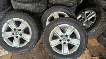 Sada ALU kol originál škoda 5x112 s letní pneu 195/65/15