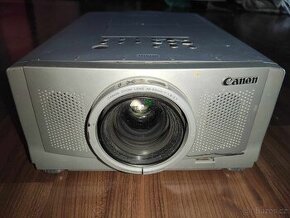 Profesionální projektor Canon LV-7525