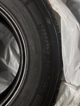 Nové letní pneu 225/75/16 CP Michelin Agilis Camping