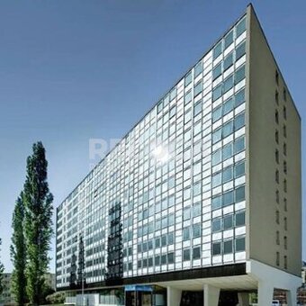 1+KK, 28m2 + terasa 20m2, P8 Karlín, Molákova, rezidence EXP