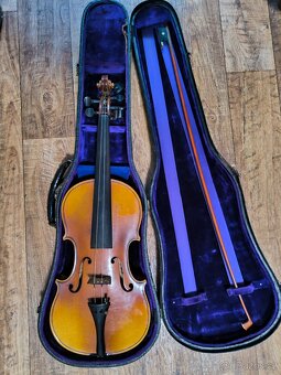 Antonius Stradivarius Cremonensis Faciebat Anno 1725