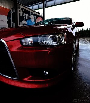 Mitsubishi lancer