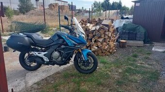 CF Moto MT650