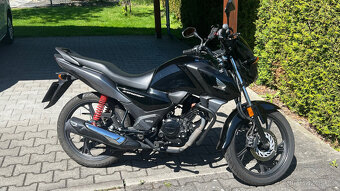 Honda CB125F
