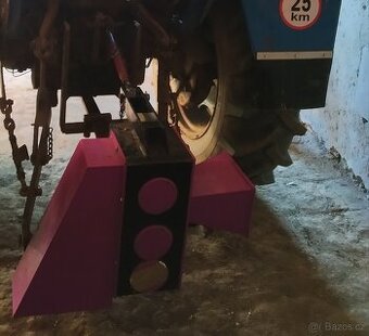 Spalikovac za traktor