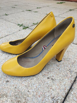 Kožené lodičky Hilfiger vel. 38