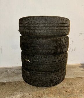 Prodám ocelové disky kol pro TOYOTA YARIS II