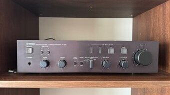Zesilovač Yamaha A-550