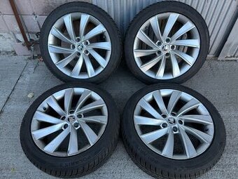 18" Elektrony SKODA 5x112 so zimnymi pneu 235/45 R18