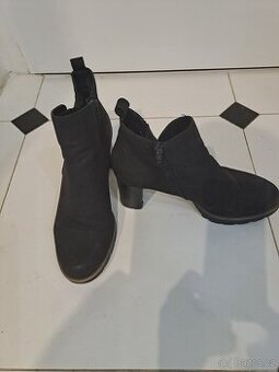 Dámské kožené kozačky vel. 41 značkové