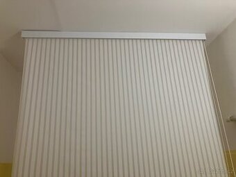 Sprchová roleta skoro nová