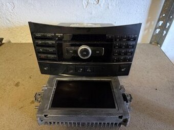 Rádio Mercedes E220 W212