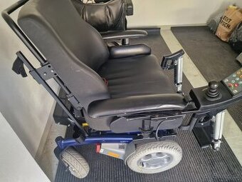 Elektrický invalidní vozík