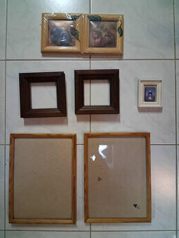 Dřevěné rámečky na obrázky + 1 ks fotoráměček plast