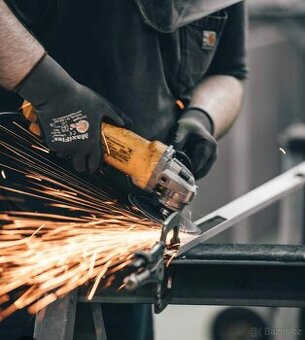 Zámečník/Brusič Žamberk až 36.000 Kč/měs, HPP, ubytování