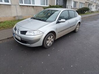 Renault Megan Rv 2006 pouze na Díly