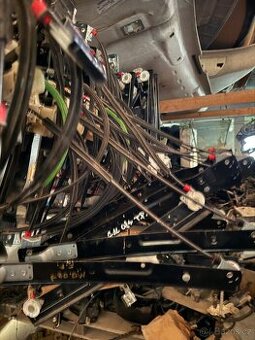 Zvedací řízení oken škoda oktavia fabia 1-2