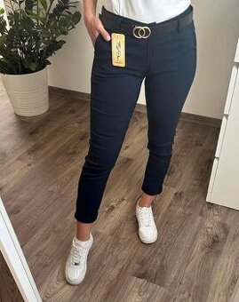 Nové dámské kalhoty s páskem