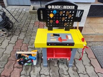 Dětská plastová dílna s nástroji – Black & Decker