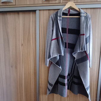 Dlouhý svetr, kardigan