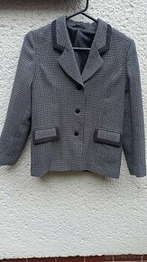 Kostýmek vel. 34-36