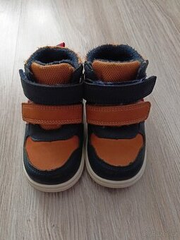 Vyšší tenisky, zateplené