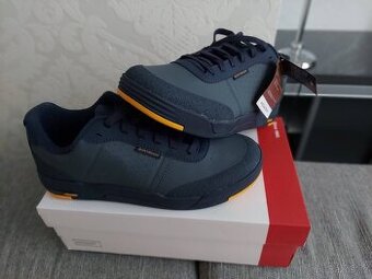 Prodám boty Bontrager flatline montain shoe