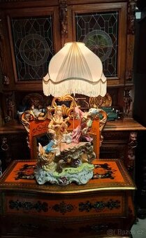 Starožitná porcelánová lampa Capodimonte