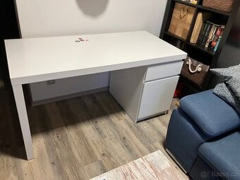 Prodám stúl IKEA Malm