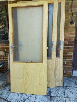 dveře  80 plné i prosklené