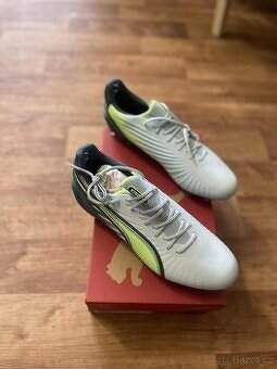 Kopačky Puma King Ultimate FG/AG