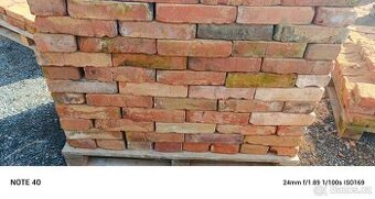 Staré pálené cihly strojové A+B