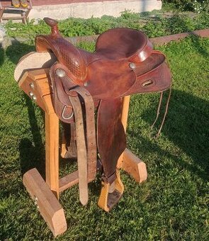 Westernové sedlo Frinta