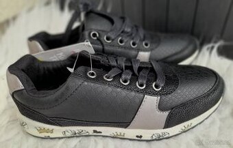 TENISKY CERNE BARVY - vel 34