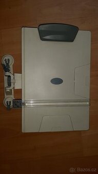 Držák max. na A4 na opisování textů