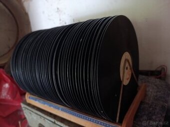 Prodám staré gramodesky.