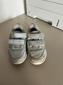 Prodam detske boty, vhodne do pisku, velikost 28