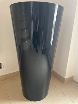 Vysoká podlahová váza