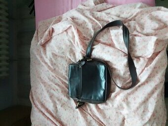 Kožená pánská kabelka