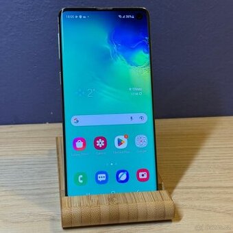 Samsung S10 supr kousek kus  druhý