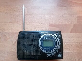 Malý tranzistor FM/AM Roadstar