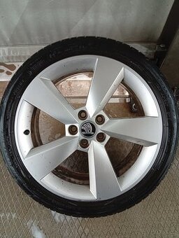 ALU disky Camelot 5x100 R17 j7 et46