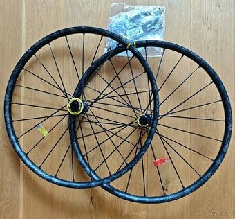 MAVIC DEEMAX Pro SAM HILL 29" Boost XD, nové kola