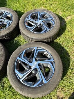 Hyundai i30 16” 5x114.3 et50 letní 205/55r16